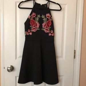 Guess size S Black A-line dress with floral detail